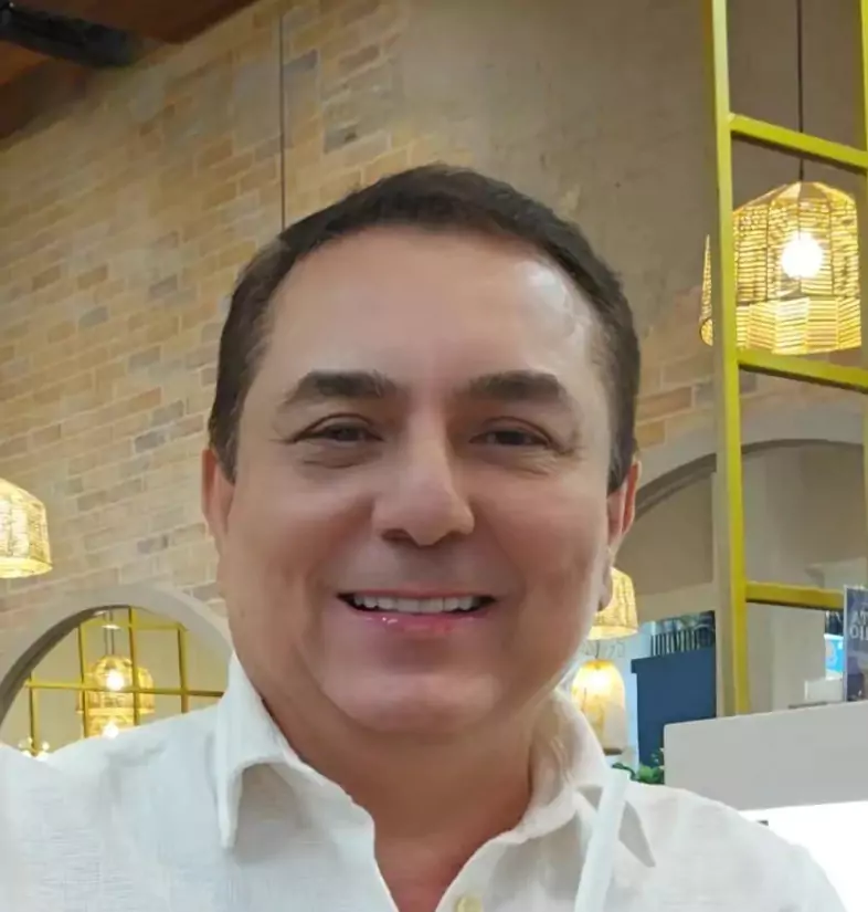 Dr. Fidel Plata Gutierrez